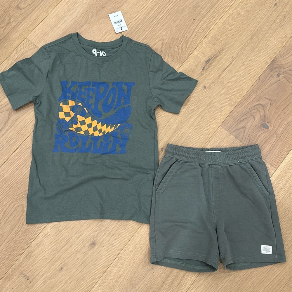 Green Graphic T-Shirt and Shorts Set From Cotton On